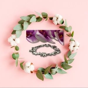 Vintage ‘Pewter’ Dogs Fashion Bracelet - 7 3/4 Inches (GUC)